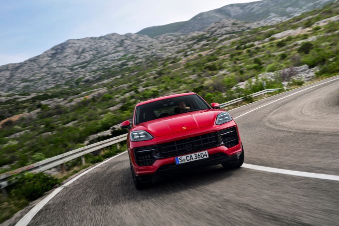 Prestaties, comfort en exclusiviteit: de nieuwe Porsche Cayenne GTS Foto 5