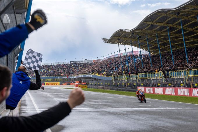 Pata Yamaha Ten Kate Racing World Supersport