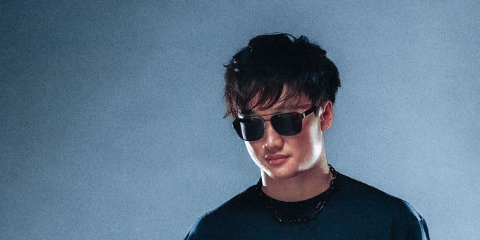 Tsunoda met HUGO Eyewear