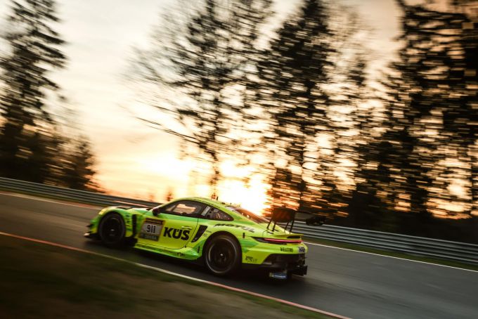 ADAC 24h Nürburgring Qualifiers zondag P3 voor Nr911 Porsche 911 GT3 R (992) van Manthey EMA