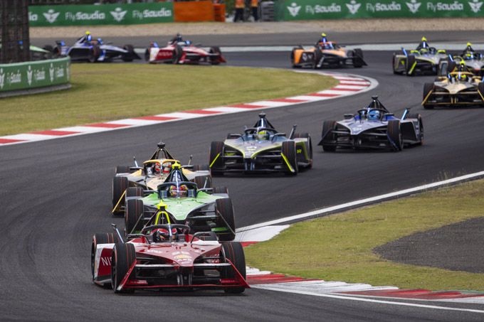 Nissan pakt waardevolle punten in beide races van eerste Shanghai E-Prix