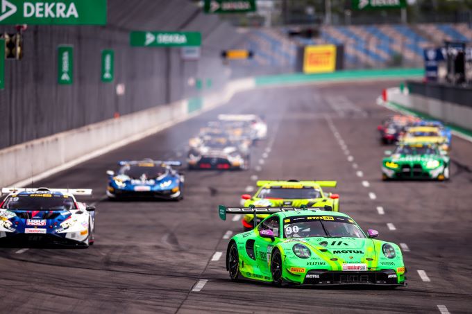 DTM Lausitzring 2024 Nr90_Ayhancan_Guven_TUR_Porsche_911_GT3_R_Manthey_EMA