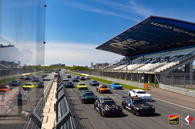 Trophée Mitjet 2L Nord Europe: August Therbo wint vier keer op Circuit Zandvoort