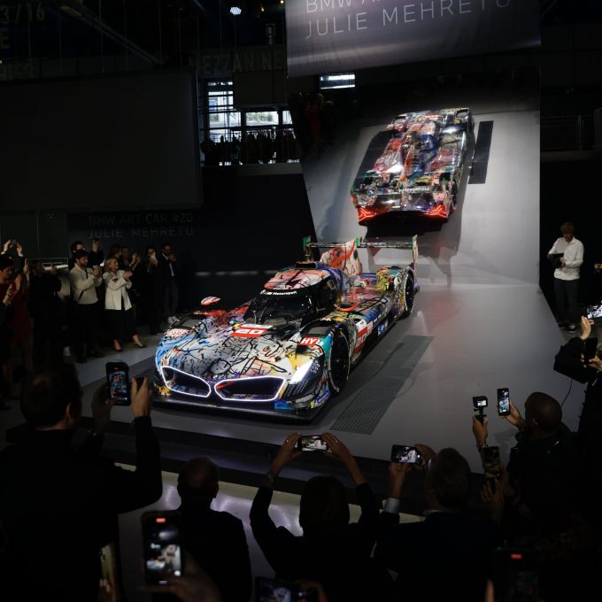 BMW Art Car Centre Pompidou Parijs #20 BMW M Hybrid V8 Foto 2