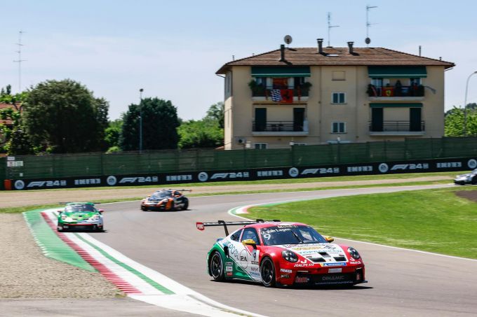Porsche Mobil 1 Supercup in Imola P12 voor Jaap van Lagen