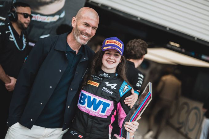 Alpine Academy domineerde het F1 Academy-weekend in Miami