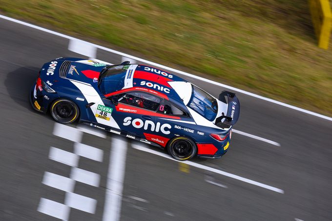 Gianni van de Craats kent succesvol debuut in ADAC GT4: "Snelheid zit er echt in"