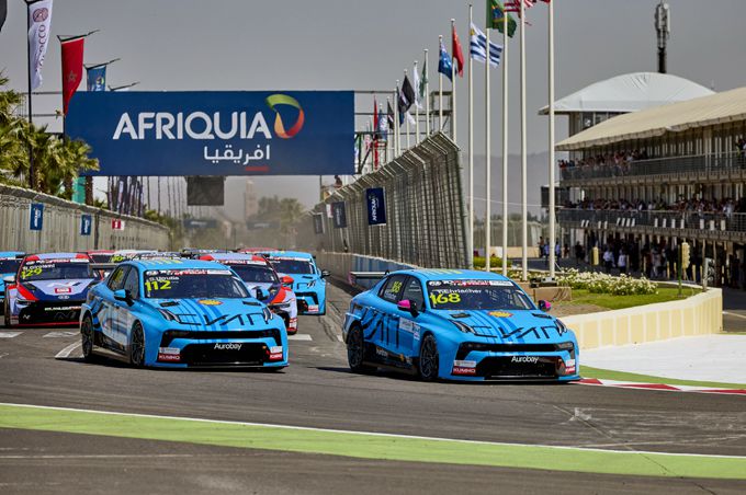 Lynk - Co Cyan Racing vecht tegen verzengende hitte in Marokko voor twee FIA TCR World Tour-overwinningen