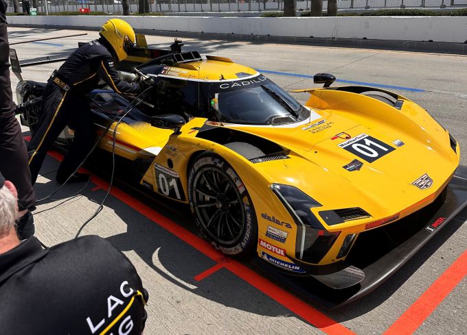 Renger van der Zande nr. 01 Cadillac V-Series.R.