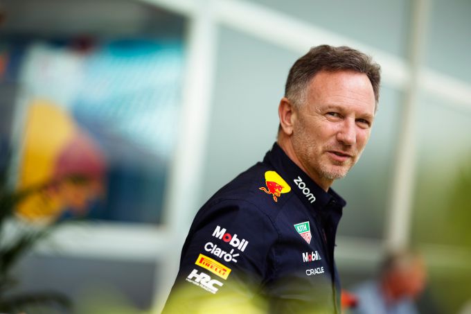 Christian Horner twijfelde niet aan Verstappen, maar geeft fout team toe: "Achteraf is dat misschien fout geweest"