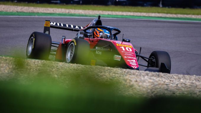 Alessandro Giusti is de snelste op de dag gewijd aan FRECA collectieve tests op Hockenheim