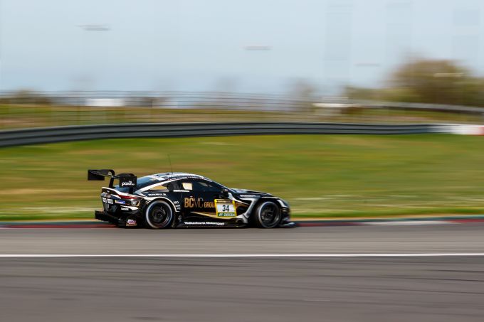 ADAC RAVENOL 24h Nürburgring Walkenhorst Motorsport Aston Martin Foto 4