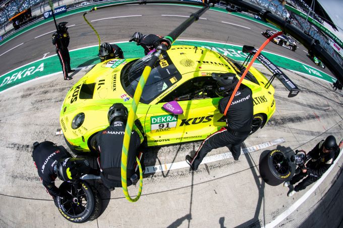 DTM Lausitzring 2024 vroege_pitstop_Thomas_Preining