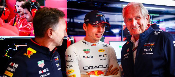 Christian Horner reageert kortaf op vragen over 'zorgen' over Sergio Pérez