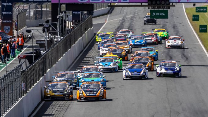 Porsche Sixt Carrera Cup Deutschland Zandvoort Start_Race_2_Zondag_PSCCD_Zandvoort