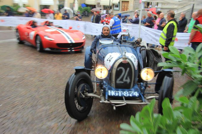 RaceXpressOnTour@1000Miglia Foto 5 van Peter Vader