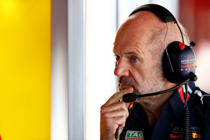 Zou Adrian Newey Ferrari kunnen afwijzen voor een sensationele overstap naar Aston Martin?