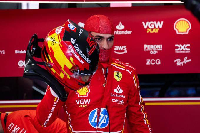 Carlos Sainz legt vinger op zere plek: "Problemen in snelle bochten"