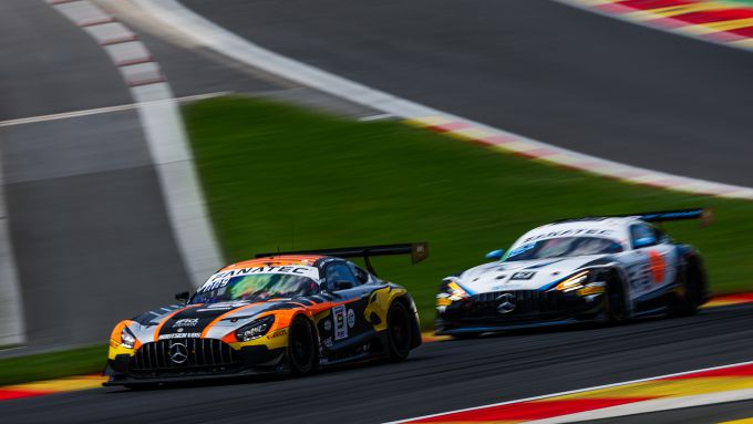 CrowdStrike 24 Hours of Spa Mercedes-AMG Foto 3