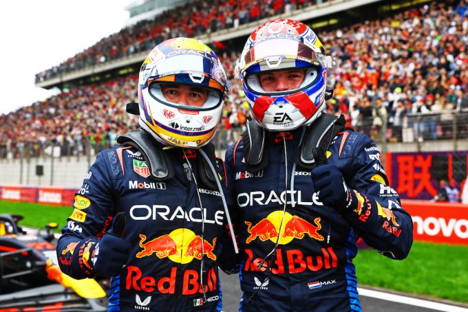 Helmut Marko reageert op contractverlenging Sergio Perez: "Checo en Max kunnen het goed met elkaar vinden"