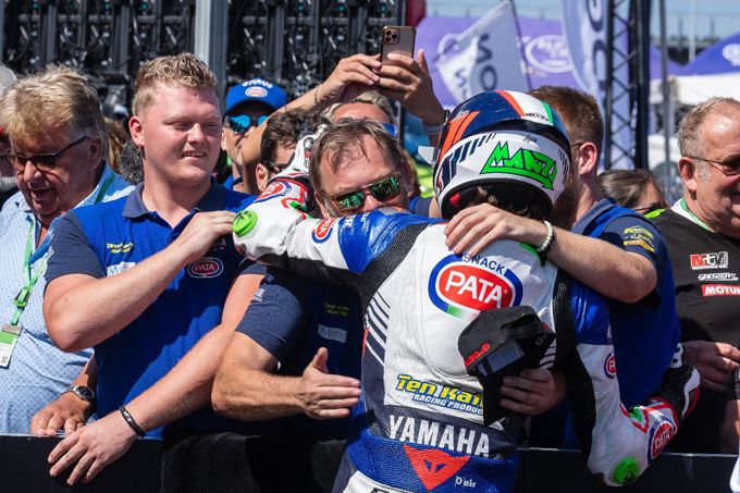 Pata Yamaha Ten Kate Racing