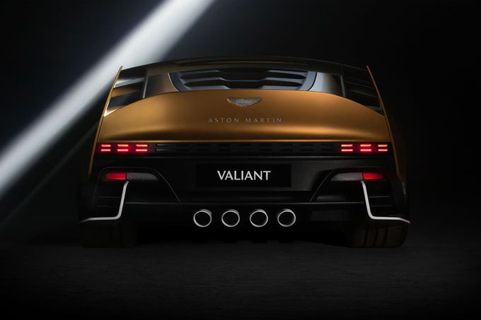 Valiant - Fernando Alonso - Aston Martin