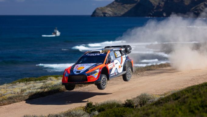 Tanak claimt overwinning in de Rally Italia Sardegna met de meest WRC-close-finish ooit  + UITSLAG