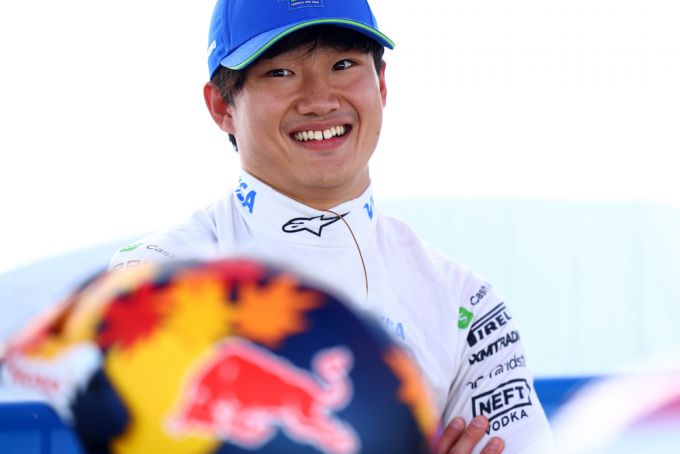 Yuki Tsunoda erg blij met contractverlenging bij Racing Bulls: "Mooi dat het zo vroeg al rond is"