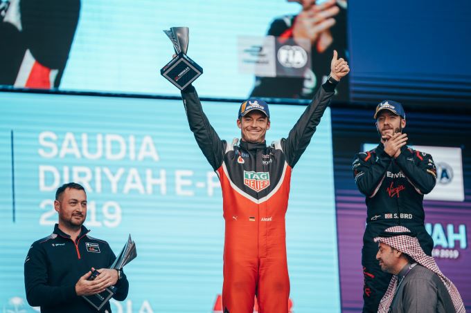 Porsche Formule E wereldkampioen 2023-2024 Foto 16