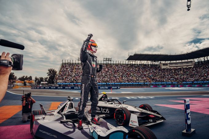 Porsche Formule E wereldkampioen 2023-2024 Foto 25