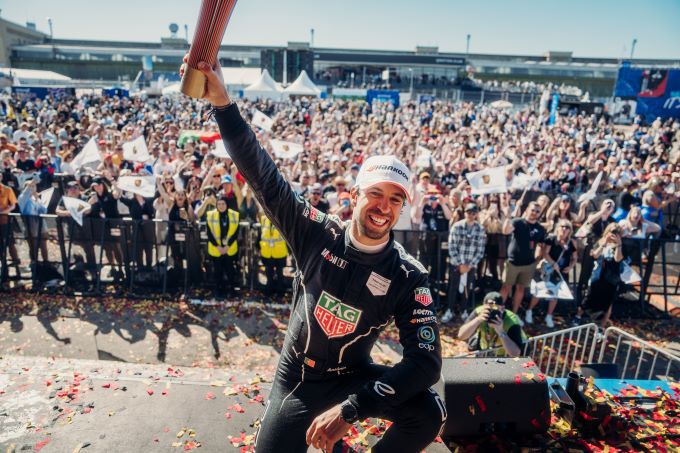 Porsche Formule E wereldkampioen 2023-2024 Foto 26