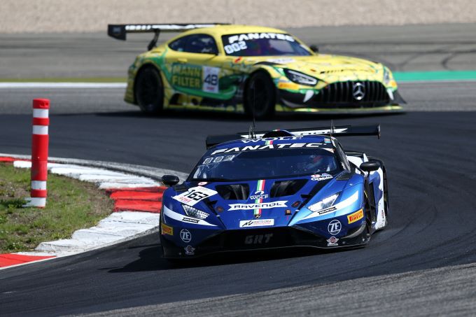 Fanatec GT World Challenge Europe Nürburgring Foto 10 Nr163 actie