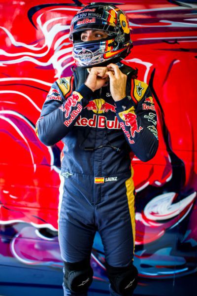 Carlos_Sainz_Scuderia_Toro_Rosso