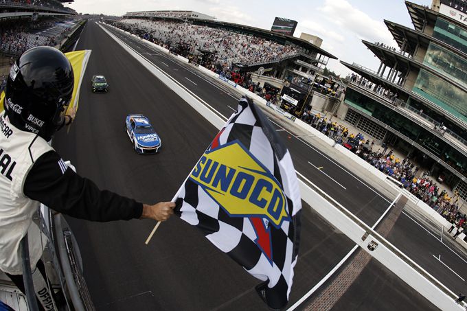 Kyle Larson wint de 30th Anniversary Brickyard 400 op de Indianapolis Motor Speedway + UITSLAG