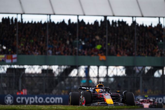 Max_Verstappen_P2_GP_Silverstone_actie