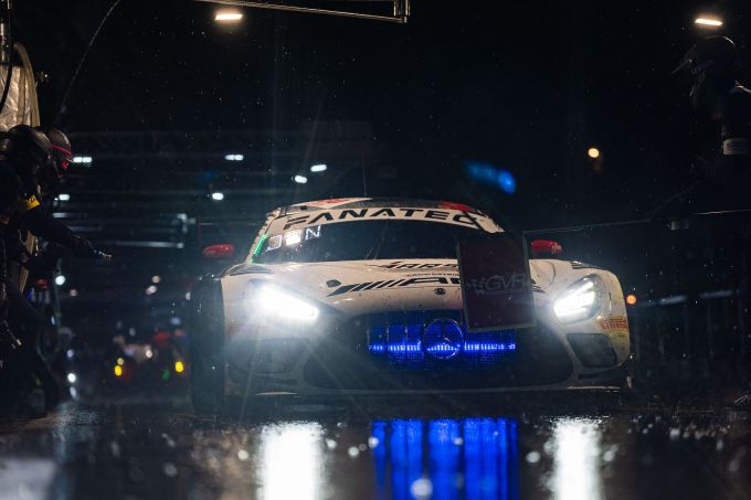 CrowdStrike 24 Hours of Spa Mercedes-AMG Customer Racing Foto 9