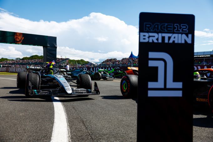 Lewis Hamilton F1 Mercedes winnaar GP Groot-Brittannie 2024 Foto 2