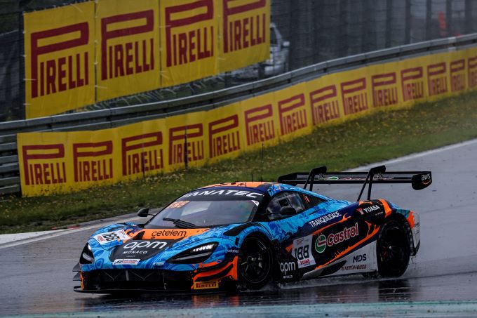 Fanatec GT World Challenge Nürburgring Foto 2