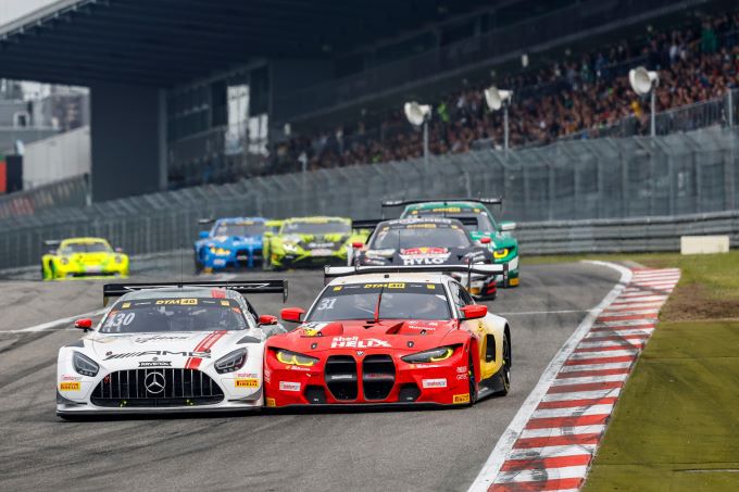 DTM-race Race 10-2024 Nürburgring Foto 9 Maro Engel en Sheldon van der Linde