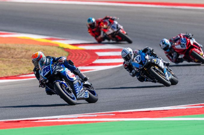 Succesvolle zondag voor Pata Yamaha Ten Kate Racing in Portimão met tiende podiumplaats van het seizoen voor Manzi - Van Straalen finisht als zesde