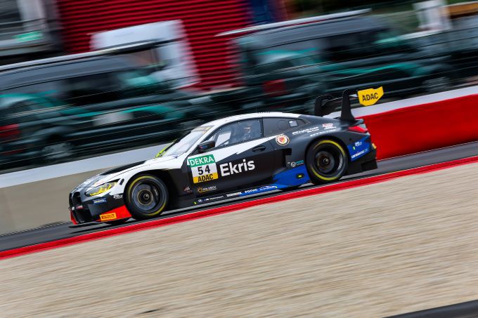 ADAC GT Masters Spa-Francorchamps winnaar FK Performance Motorsport BMW M4 GT3 Maxime Oosten Leon Köhler Foto 3