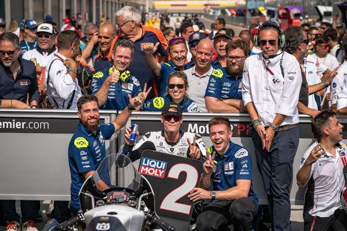 Collin Veijer zet de turbo aan en rijdt één van de meest briljante races uit zijn nog jonge carrière: "Erg blij"