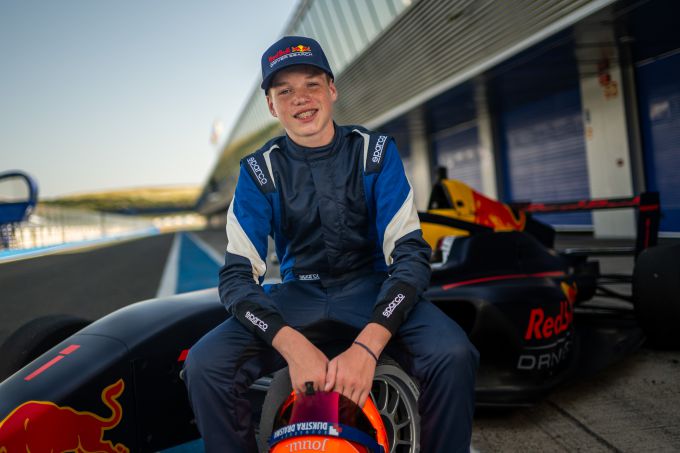 VIDEO: Rocco Coronel is Red Bull Junior: "Heel erg vet!"