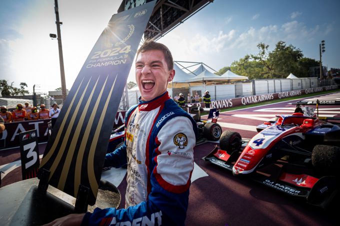 Trident Motorsport opnieuw kampioen in FIA F3, nu met Leonardo Fornaroli: "Ik kan het niet geloven"