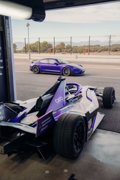 Porsche komt met geüpdatete 99X Electric Foto 7