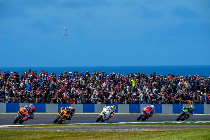 Barry Baltus P7 in intense Moto2 race op Phillip Island, DNF voor Zonta van den Goorbergh