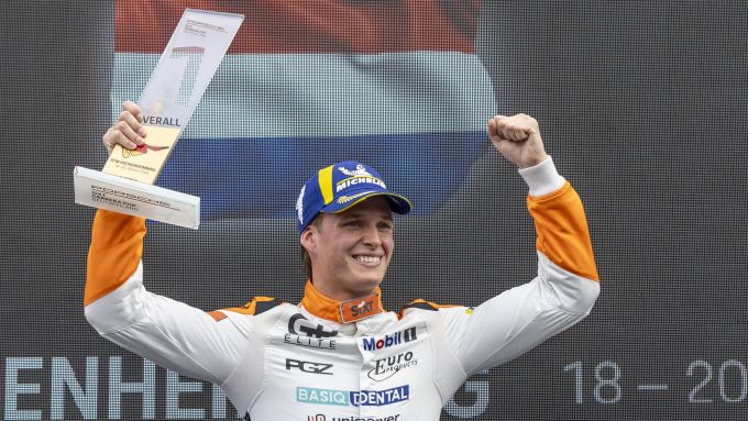 Porsche Sixt Carrera Cup Deutschland, Hockenheim Foto 2 Huub van Eijndhoven 9e verschillende winnaar in 15e race van 2024