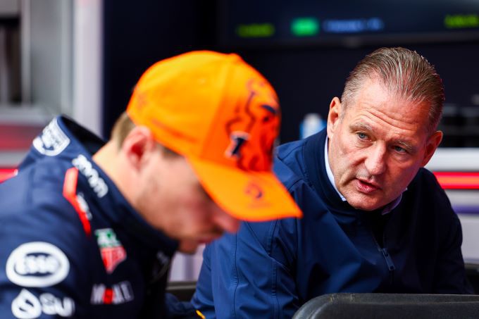 Jos Verstappen versus Johnny Herbert: "De vier sportcommissarissen zullen niets veranderen in Brazilië"