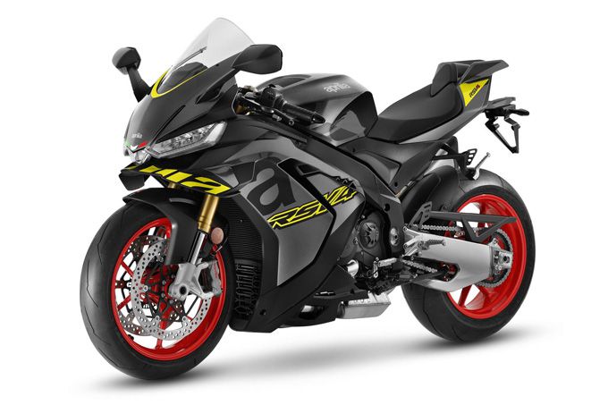 Aprilia onthult de nieuwe RSV4 en RSV4 Factory, de evolutie van een buitengewoon en succesvol project