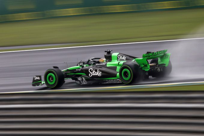 Veranderlijke omstandigheden en veel herstarts, inclusief een rode vlag bij de F1 in São Paulo: "Ons grootste probleem was..."